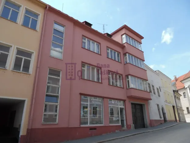 Pronájem bytu 2+1, Jindřichův Hradec - Jindřichův Hradec I, Komenského, 70 m2