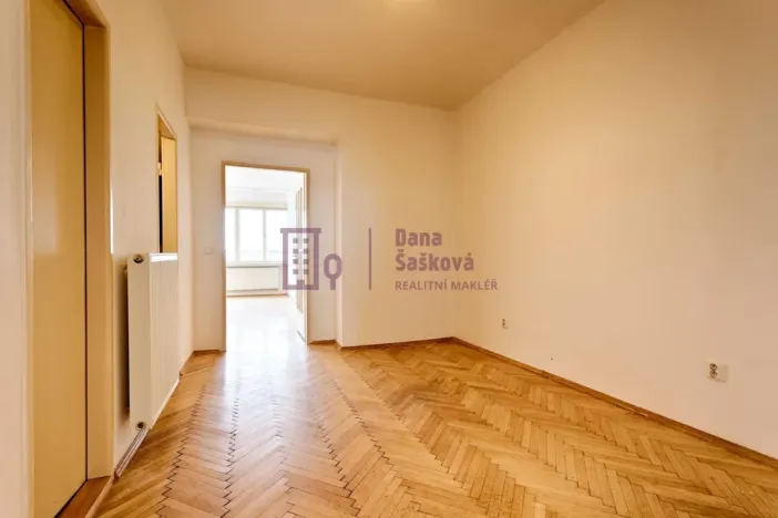 Pronájem bytu 2+1, Jindřichův Hradec - Jindřichův Hradec I, Komenského, 70 m2