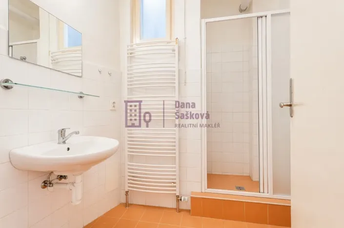 Pronájem bytu 2+kk, Jindřichův Hradec - Jindřichův Hradec I, Komenského, 70 m2