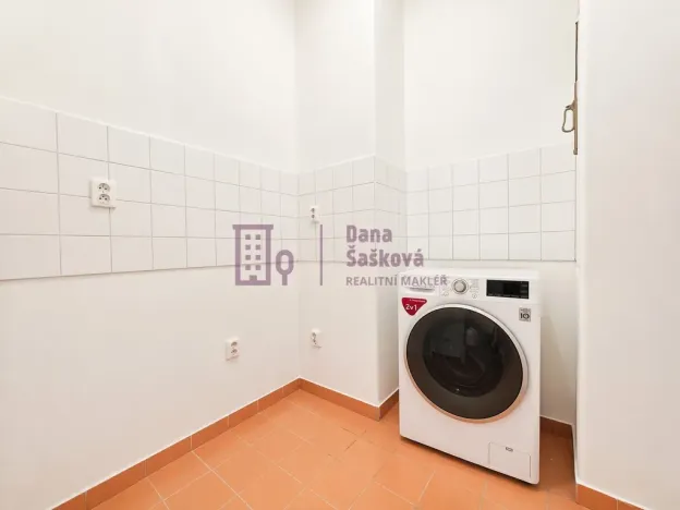 Pronájem bytu 2+kk, Jindřichův Hradec - Jindřichův Hradec I, Komenského, 70 m2