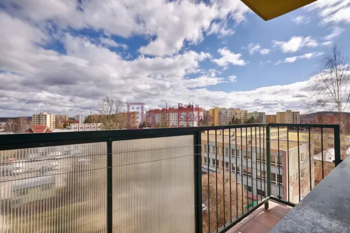 Pronájem bytu 2+kk, Jindřichův Hradec - Jindřichův Hradec III, sídliště Vajgar, 31 m2