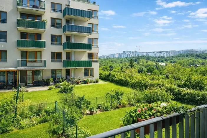 Pronájem bytu 1+kk, Praha - Hloubětín, Modrého, 34 m2