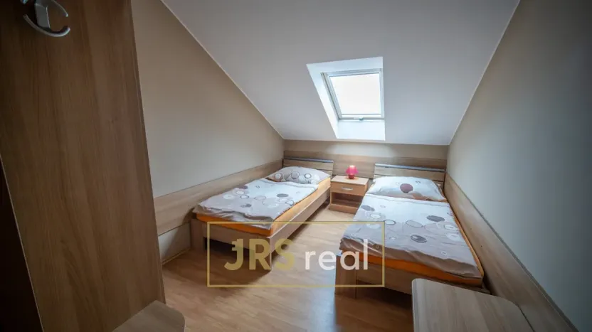 Prodej rodinného domu, Čejkovice, 468 m2