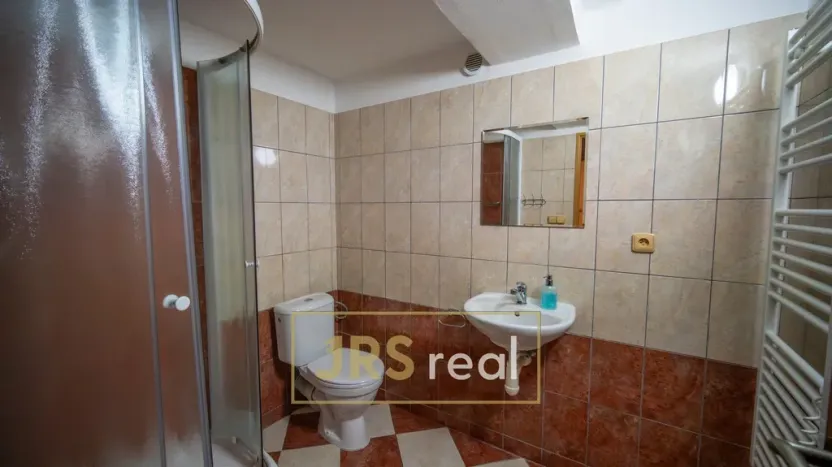 Prodej rodinného domu, Čejkovice, 468 m2