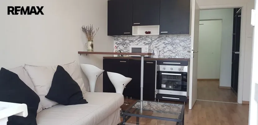 Pronájem bytu 1+kk, Praha, Hornoměcholupská, 22 m2