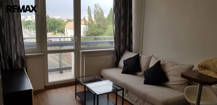 Pronájem bytu 1+kk, Praha, Hornoměcholupská, 22 m2