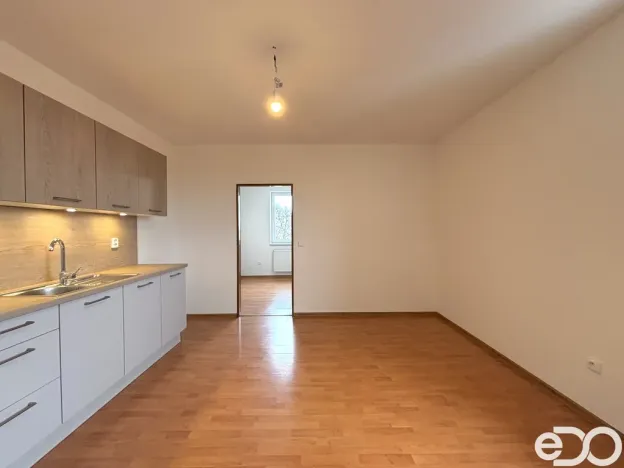Pronájem bytu 2+kk, Holohlavy, Dlouhá, 38 m2
