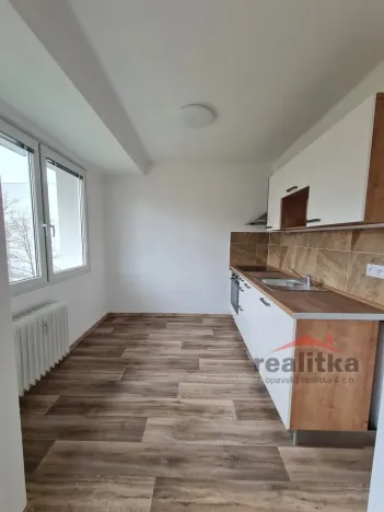 Pronájem bytu 1+1, Opava, Ratibořská, 36 m2