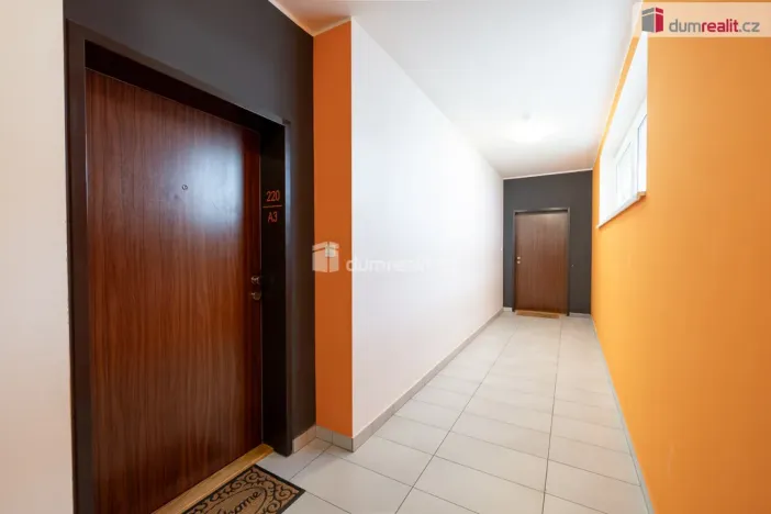 Pronájem bytu 2+kk, Praha - Stodůlky, Svitákova, 57 m2