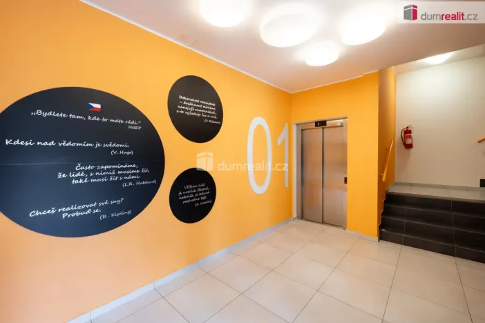 Pronájem bytu 2+kk, Praha - Stodůlky, Svitákova, 57 m2