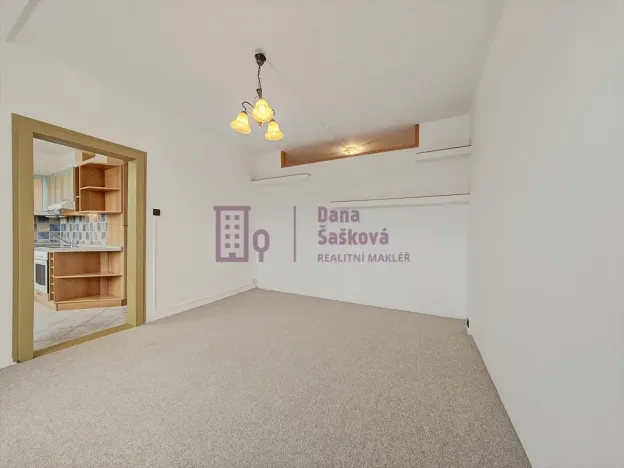 Pronájem bytu 2+1, Jindřichův Hradec - Otín, 59 m2