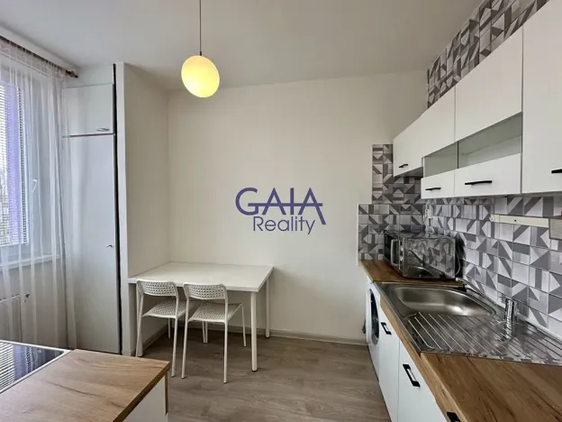 Pronájem bytu 1+1, Hodonín, Vřesová, 30 m2