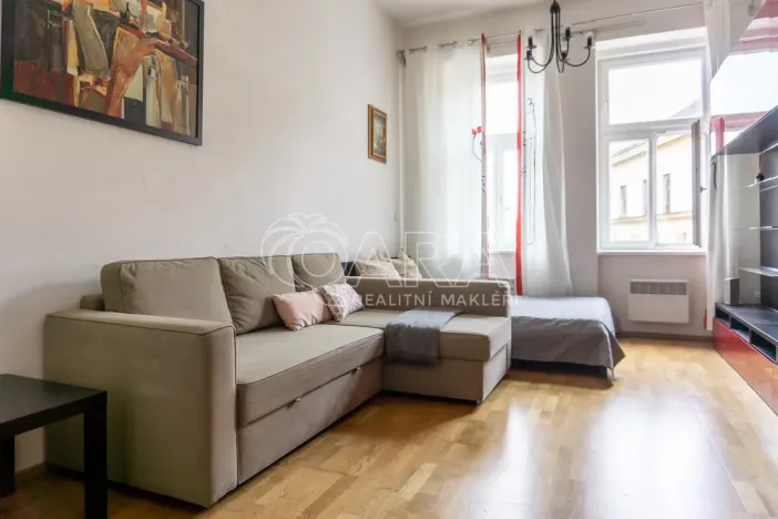 Pronájem bytu 1+1, Praha - Žižkov, Táboritská, 31 m2