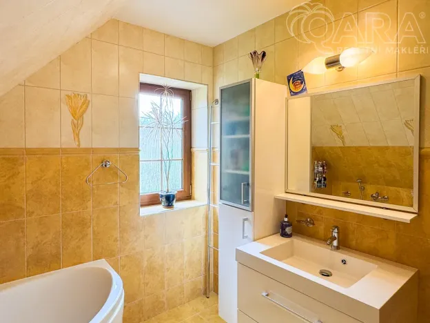 Prodej rodinného domu, Česká Kamenice, Máchova, 139 m2