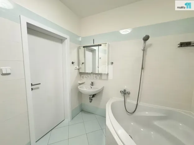 Pronájem bytu 2+kk, Praha - Letňany, Pavla Beneše, 60 m2