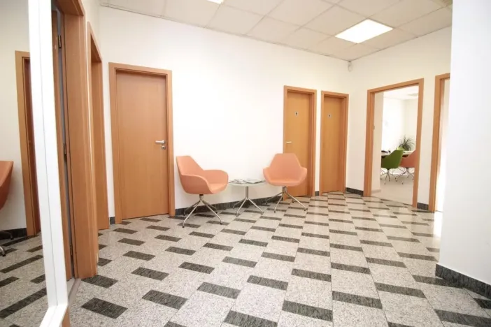 Pronájem kanceláře, Praha - Smíchov, Bozděchova, 106 m2