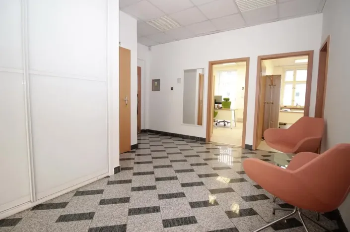 Pronájem kanceláře, Praha - Smíchov, Bozděchova, 106 m2