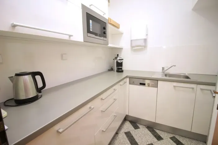 Pronájem kanceláře, Praha - Smíchov, Bozděchova, 106 m2