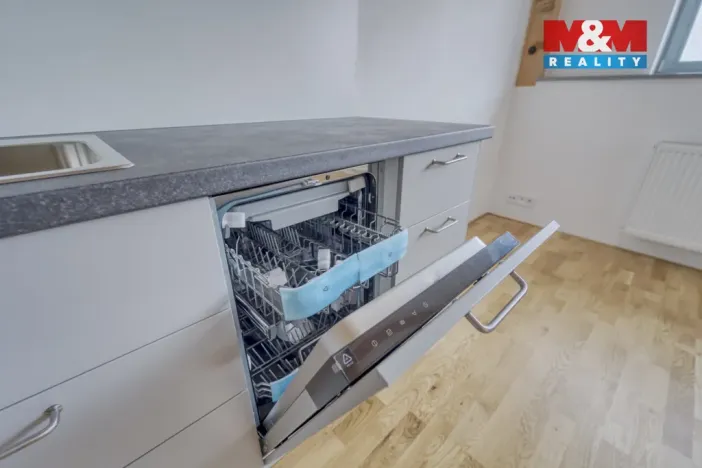 Pronájem bytu 2+kk, Plzeň, Antonína Uxy, 54 m2