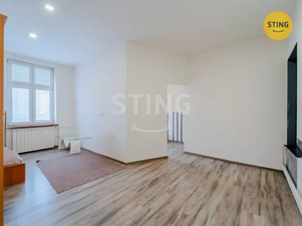 Prodej bytu 3+1, Opava, Komenského, 69 m2