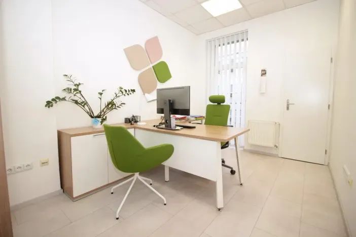 Pronájem kanceláře, Praha - Smíchov, Bozděchova, 213 m2