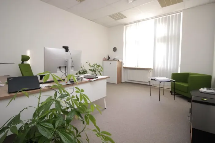 Pronájem kanceláře, Praha - Smíchov, Bozděchova, 213 m2
