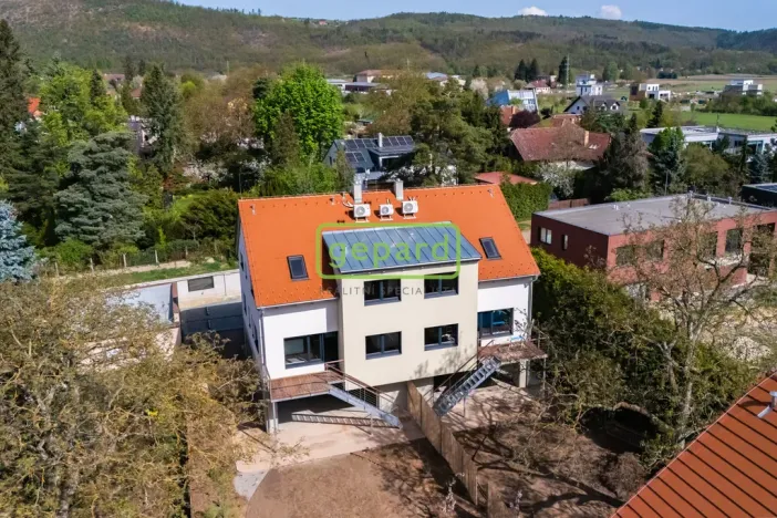 Pronájem rodinného domu, Dobřichovice, Ke Křížku, 140 m2