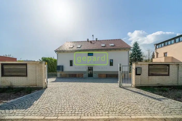 Pronájem rodinného domu, Dobřichovice, Ke Křížku, 140 m2