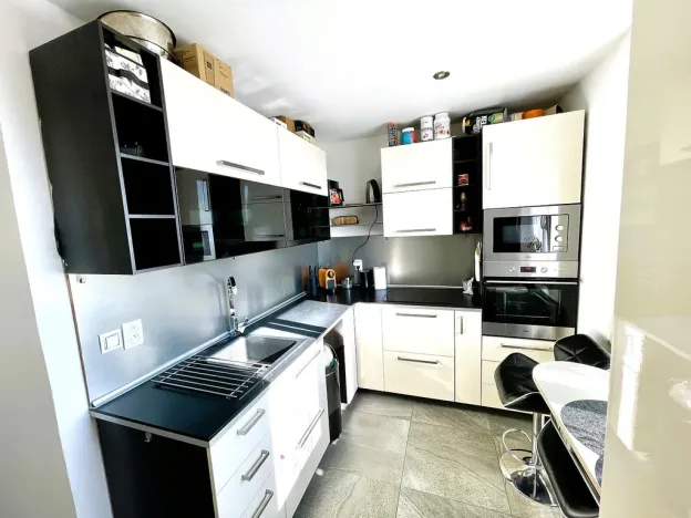 Prodej bytu 3+1, Pernarec, 58 m2