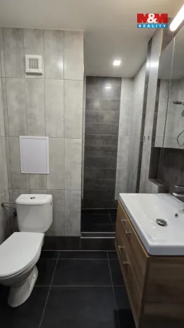 Pronájem bytu 1+1, Aš, Dlouhá, 35 m2
