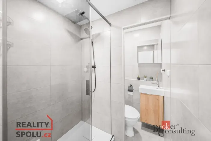 Pronájem bytu 1+kk, Plzeň - Doubravka, Na Dlouhých, 19 m2