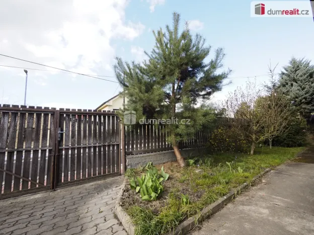 Prodej rodinného domu, Libiš, B. Němcové, 150 m2