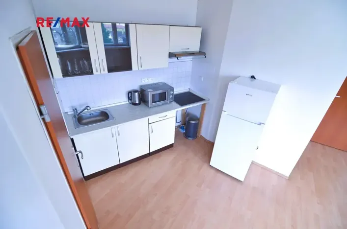 Pronájem bytu 1+kk, Praha - Michle, Michelská, 35 m2