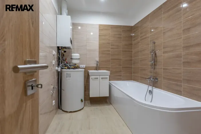 Pronájem bytu 2+kk, Litvínov - Horní Litvínov, Ladova, 58 m2