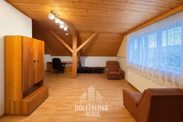 Pronájem bytu 2+1, Číhalín, 70 m2