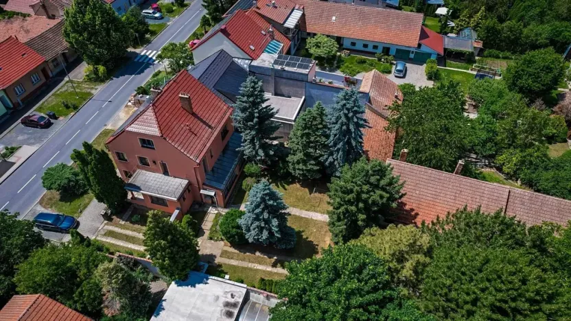 Pronájem rodinného domu, Hajany, 158 m2