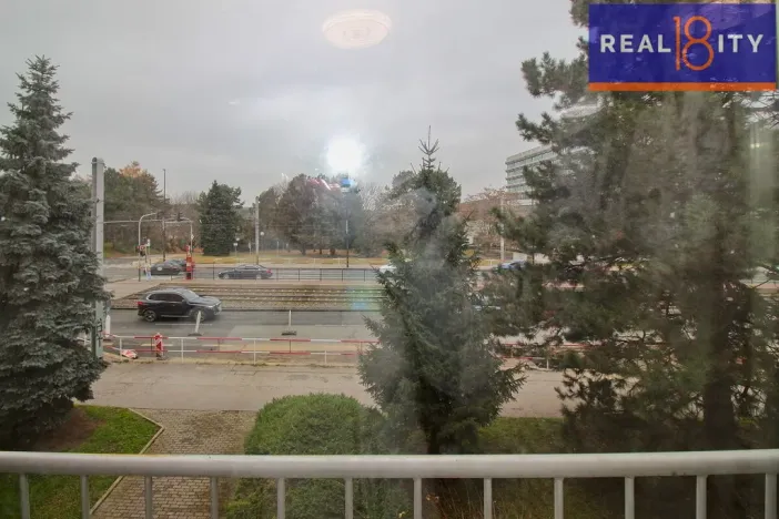 Prodej bytu 3+1, Praha, Evropská, 76 m2