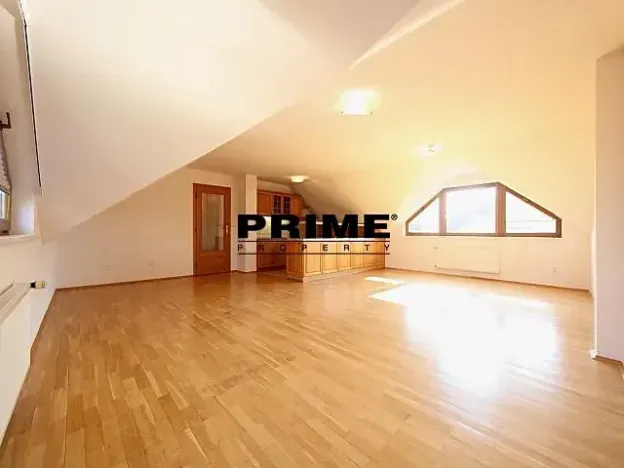 Pronájem rodinného domu, Praha - Nebušice, Malý dvůr, 340 m2