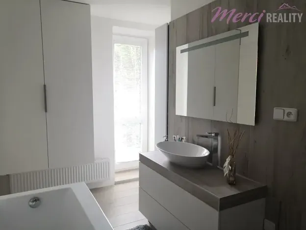 Pronájem bytu 2+kk, Uherské Hradiště, Tř. Maršála Malinovského, 68 m2