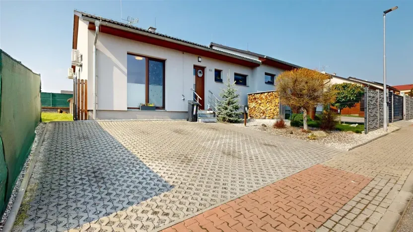 Prodej rodinného domu, Králův Dvůr - Levín, Na Vyhlídce, 84 m2