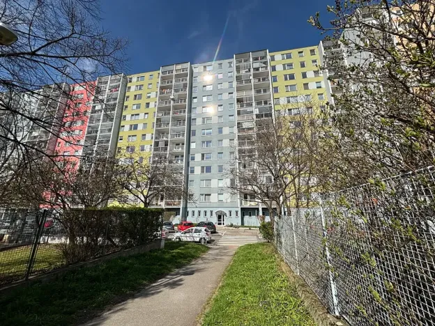 Pronájem bytu 3+1, Praha - Troja, Krynická, 72 m2