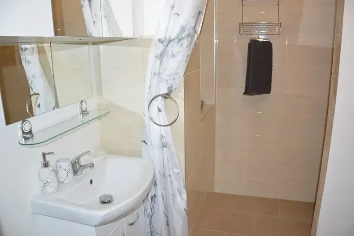 Pronájem bytu 2+kk, Praha - Břevnov, U Hvězdy, 45 m2