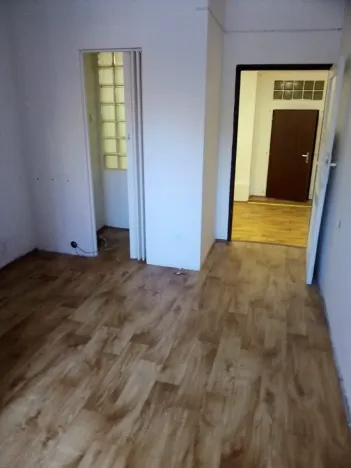 Pronájem kanceláře, Praha - Libeň, Sokolovská, 32 m2