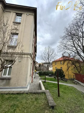 Pronájem bytu 3+kk, Praha - Libeň, V Holešovičkách, 70 m2