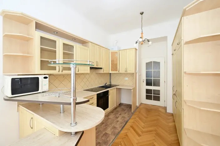 Pronájem bytu 1+kk, Praha - Holešovice, Janovského, 50 m2