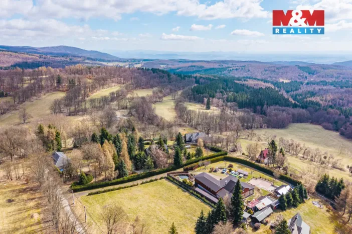 Prodej rodinného domu, Blatno - Mezihoří, 384 m2