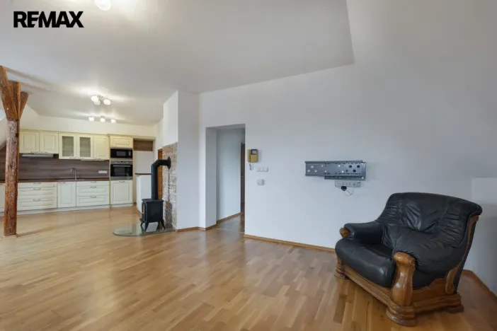 Pronájem bytu 2+kk, Litvínov - Chudeřín, Chudeřínská, 80 m2
