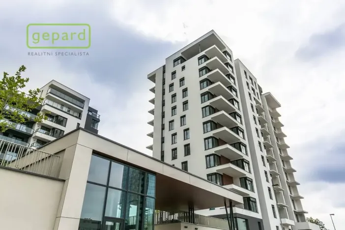 Pronájem garážového stání, Praha, Sanderova, 14 m2