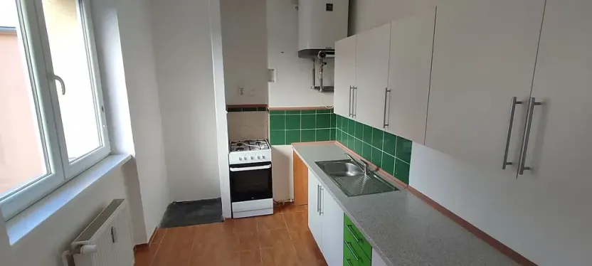 Pronájem bytu 2+1, Cheb, Kasární náměstí, 56 m2