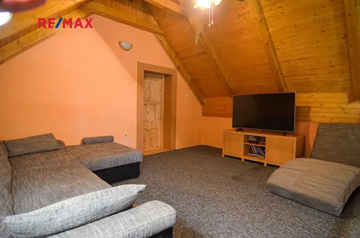 Prodej rodinného domu, Velké Bílovice, Svárov, 213 m2